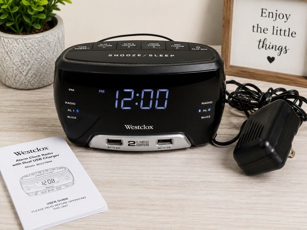 Westclox 80227WM Alarm Clock Radio Dual USB Charger Black Tested Working